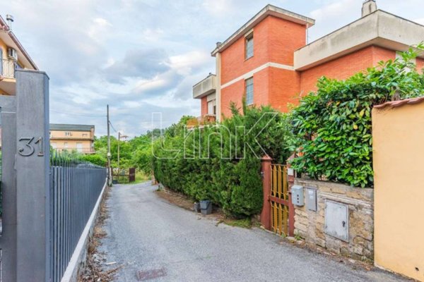 appartamento in vendita a Roma in zona Casal Morena