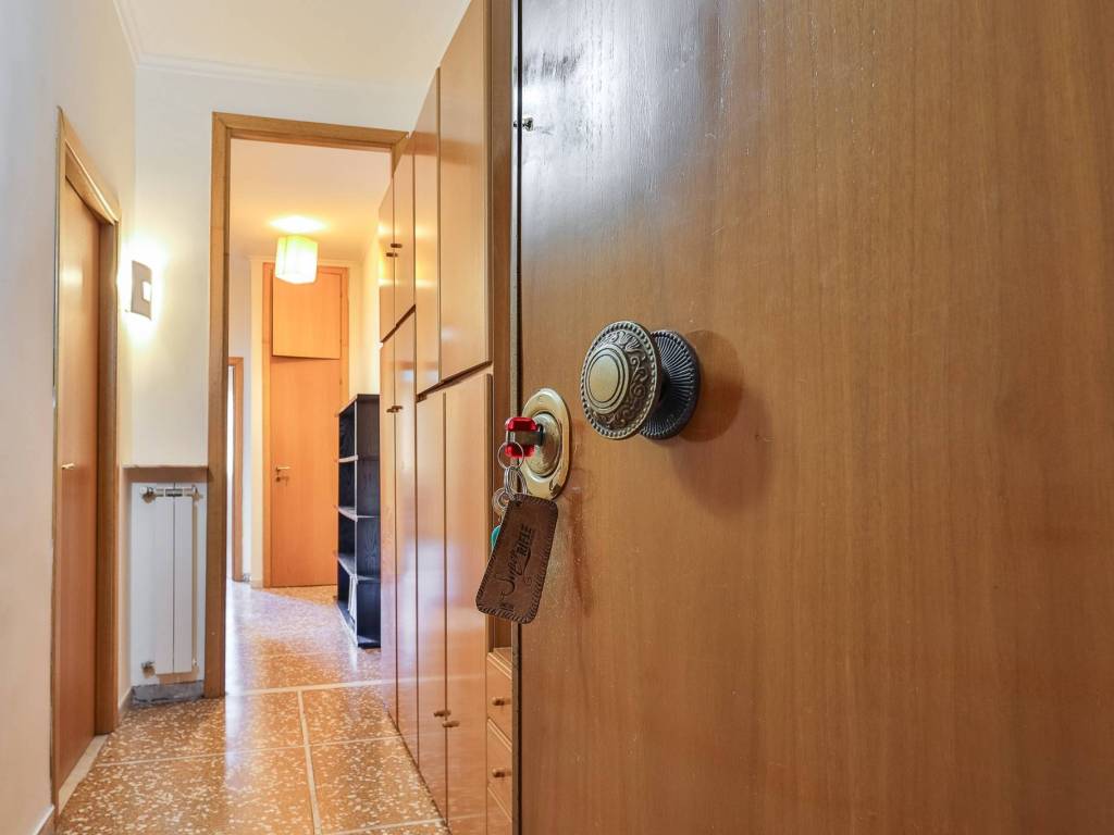 appartamento in vendita a Roma in zona Appio Claudio