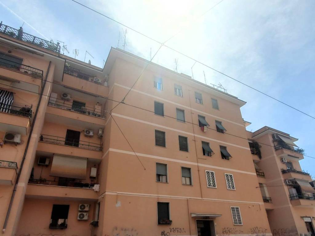 appartamento in vendita a Roma in zona Prenestino-Centocelle