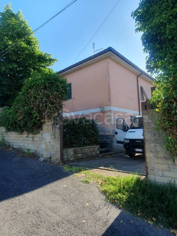 casa indipendente in vendita a Roma in zona Monte Migliore