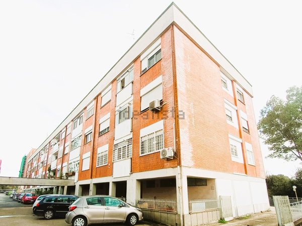 appartamento in vendita a Roma in zona Spinaceto