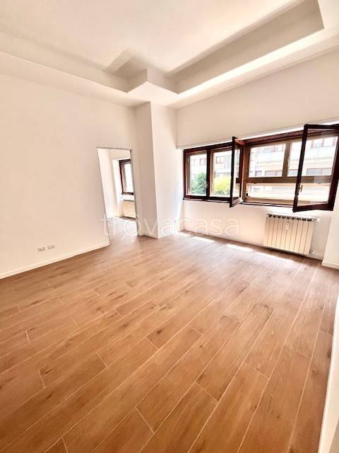 appartamento in vendita a Roma in zona Ostiense