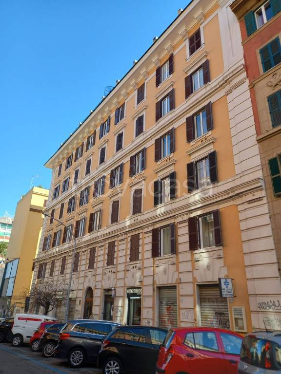 appartamento in vendita a Roma in zona Appio Latino