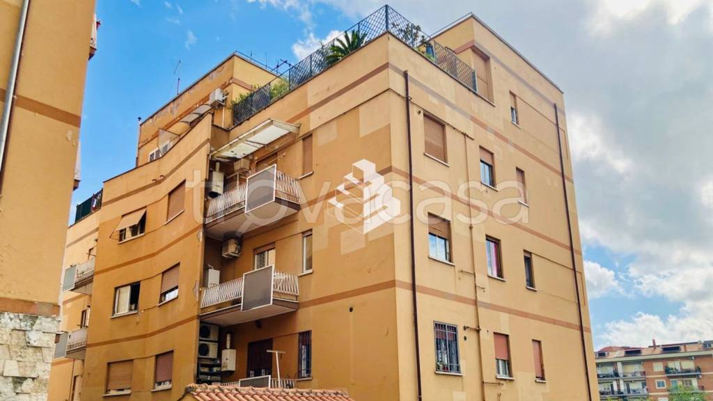 appartamento in vendita a Roma in zona Alessandrino