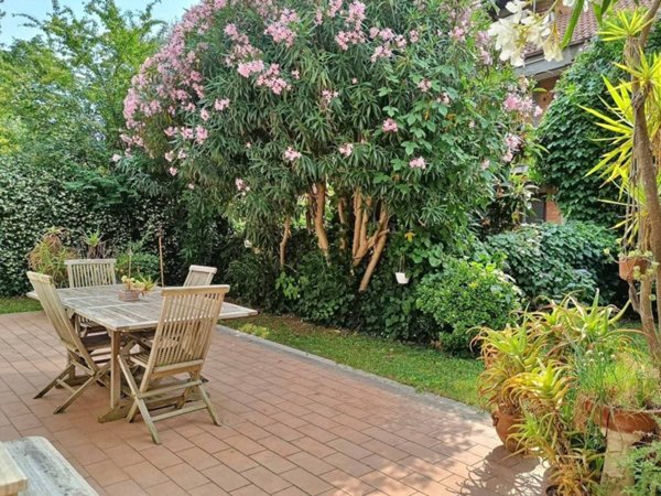 appartamento in vendita a Roma in zona Appio Claudio
