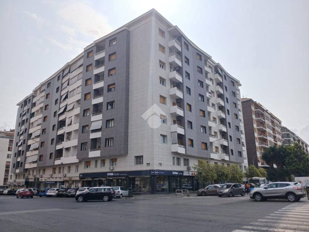 appartamento in vendita a Roma in zona Tuscolano