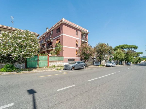 appartamento in vendita a Roma in zona Tor Vergata/Torrenova