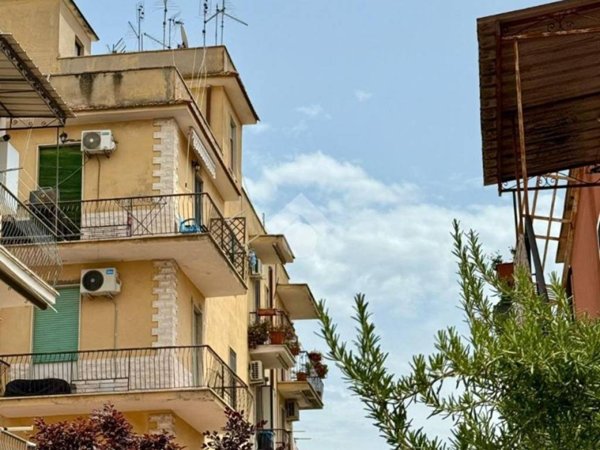 appartamento in vendita a Roma in zona Ponte Mammolo