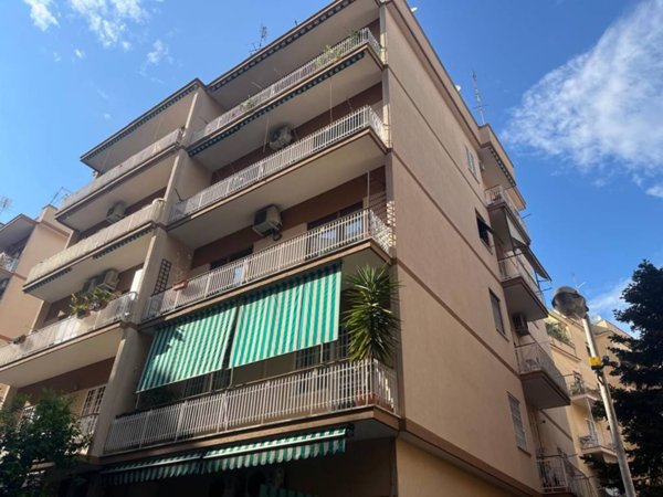 appartamento in vendita a Roma in zona Gianicolense
