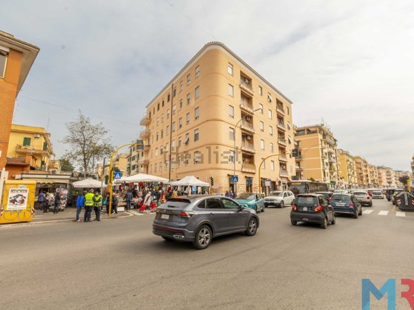 appartamento in vendita a Roma in zona Primavalle
