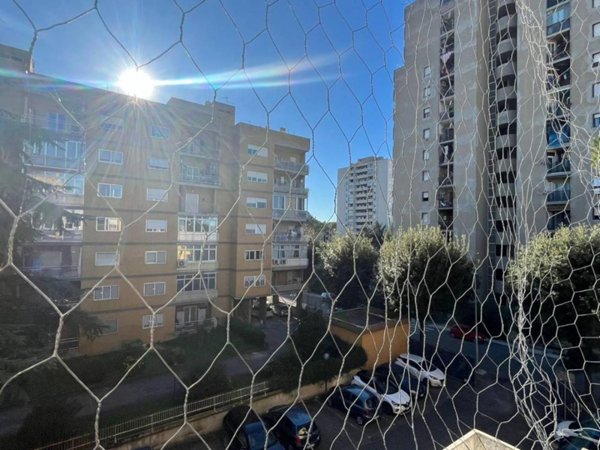 appartamento in vendita a Roma in zona Torre Angela