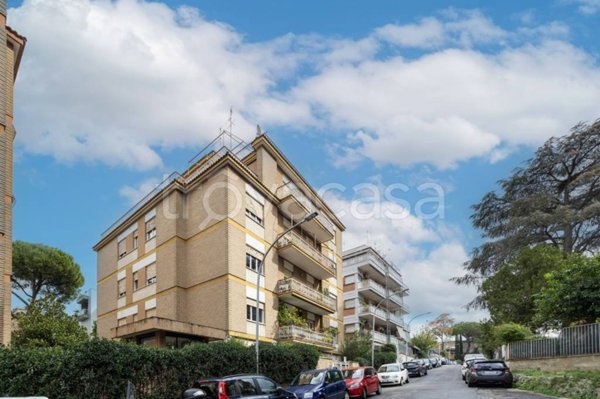 appartamento in vendita a Roma in zona Aurelio