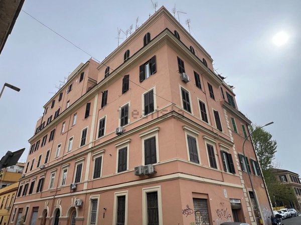 appartamento in vendita a Roma in zona Tuscolano