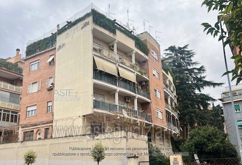appartamento in vendita a Roma
