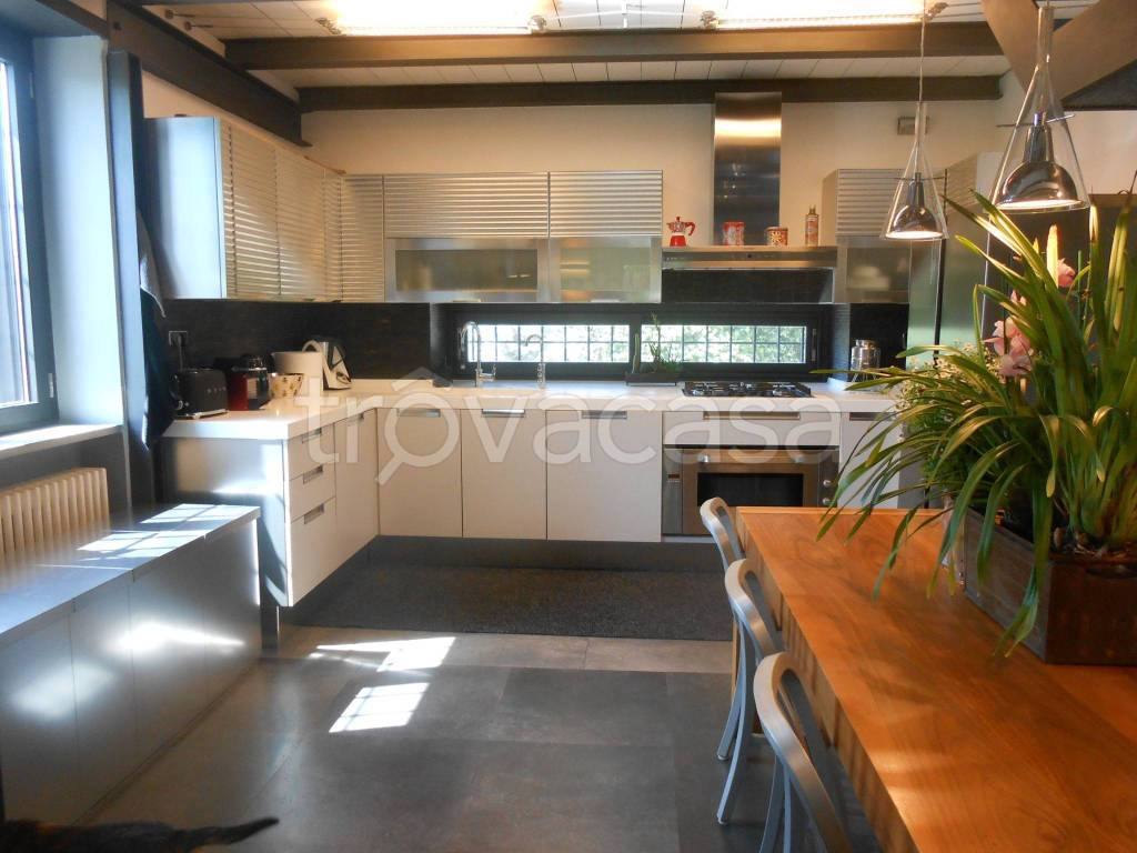 casa indipendente in vendita a Roma in zona Labaro