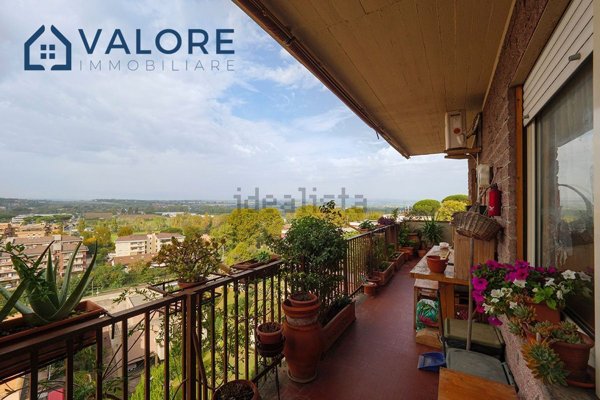 appartamento in vendita a Roma in zona Sette Bagni