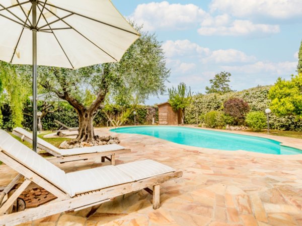 casa indipendente in vendita a Roma