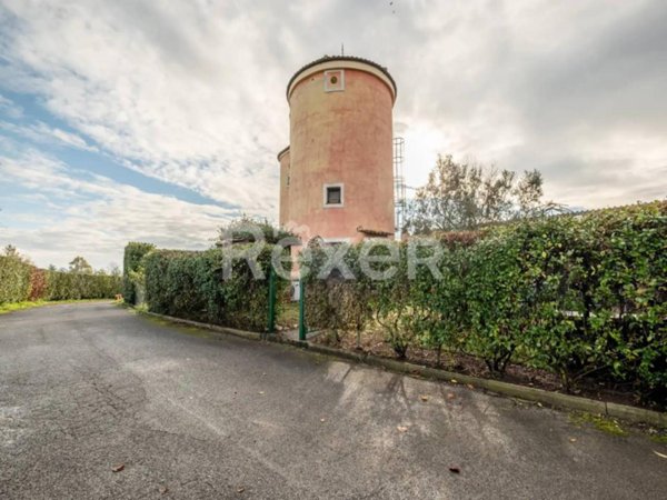 appartamento in vendita a Roma in zona Tor di Quinto