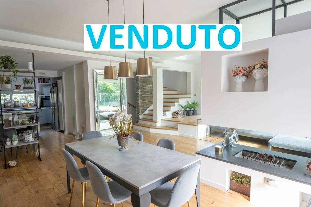 casa indipendente in vendita a Roma in zona Torrino
