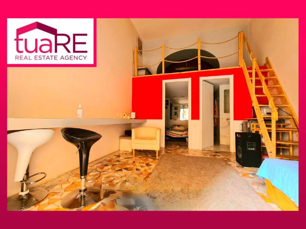 appartamento in vendita a Roma in zona Rione Monti/Campitelli