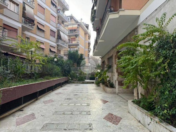 appartamento in vendita a Roma in zona Prenestino-Centocelle