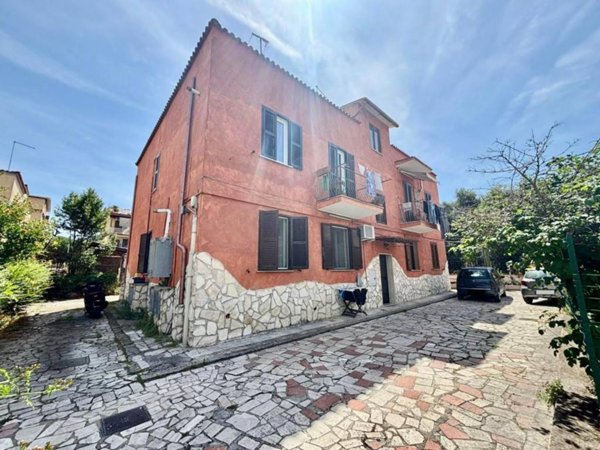 appartamento in vendita a Roma in zona Tor Sapienza