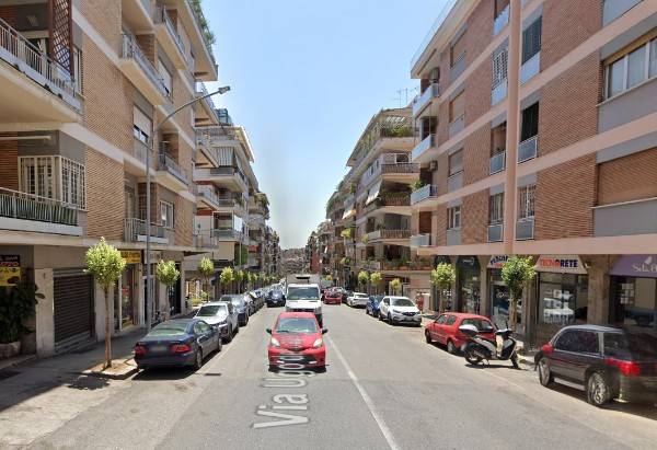negozio in vendita a Roma