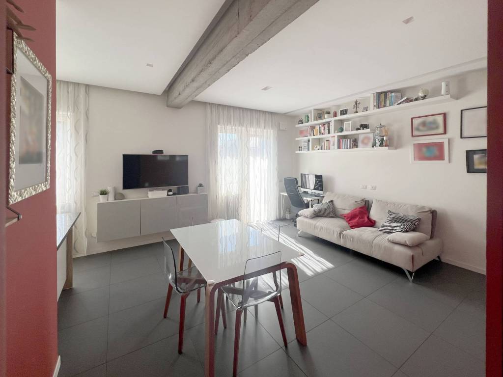 appartamento in vendita a Roma in zona Prenestino-Centocelle