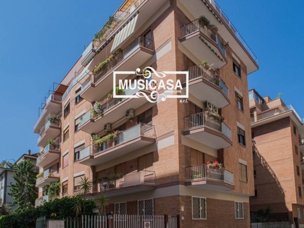 appartamento in vendita a Roma