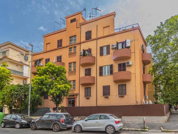 appartamento in vendita a Roma in zona Prenestino-Centocelle