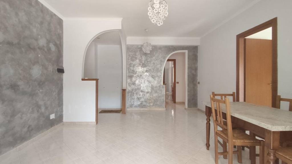 appartamento in vendita a Roma in zona Casal Monastero