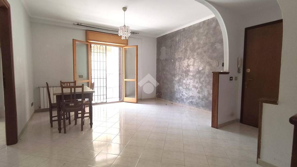 appartamento in vendita a Roma in zona Casal Monastero