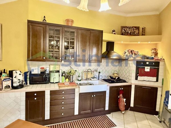 appartamento in vendita a Roma in zona Torre Angela