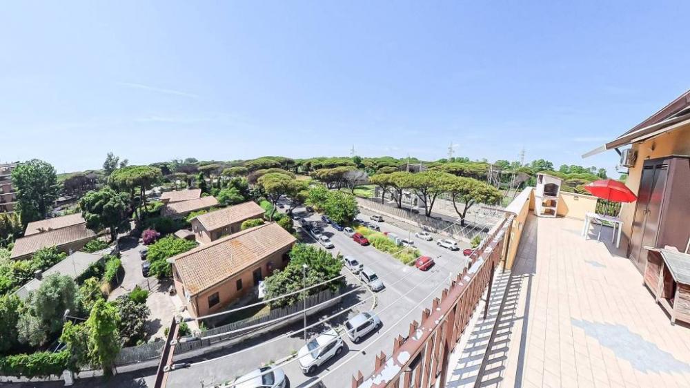 appartamento in vendita a Roma in zona Ostia