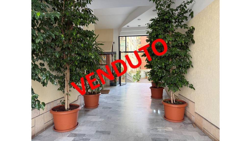 appartamento in vendita a Roma in zona Ostiense