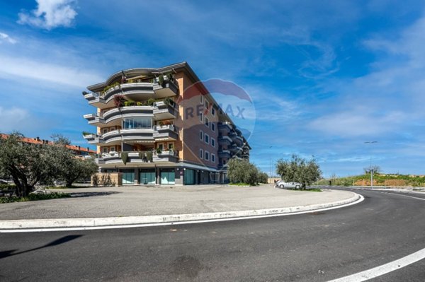 appartamento in vendita a Roma in zona Sette Bagni