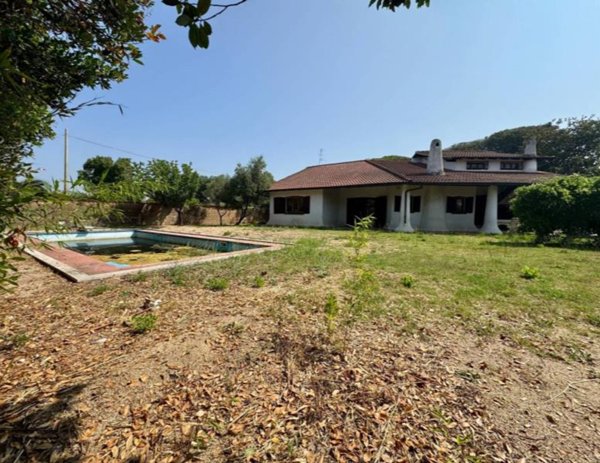 casa indipendente in vendita a Roma in zona Casal Palocco