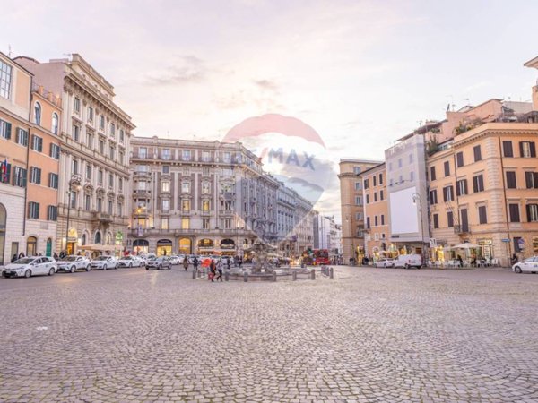 negozio in vendita a Roma in zona Trevi-Colonna