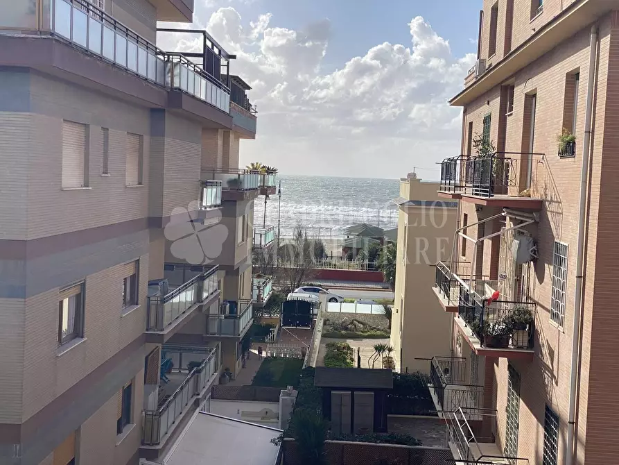 appartamento in vendita a Roma in zona Ostia
