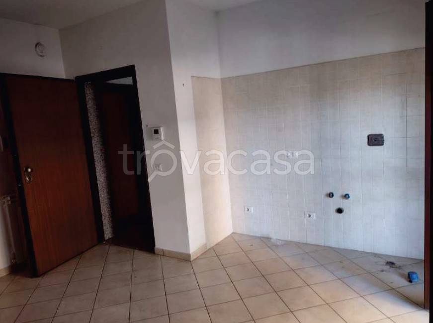 appartamento in vendita a Roma in zona Lunghezza