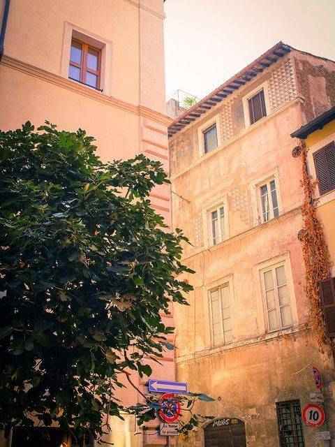 appartamento in vendita a Roma in zona Parione/Sant'Eustachio