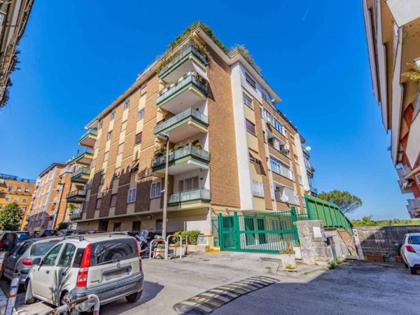 appartamento in vendita a Roma in zona Della Vittoria