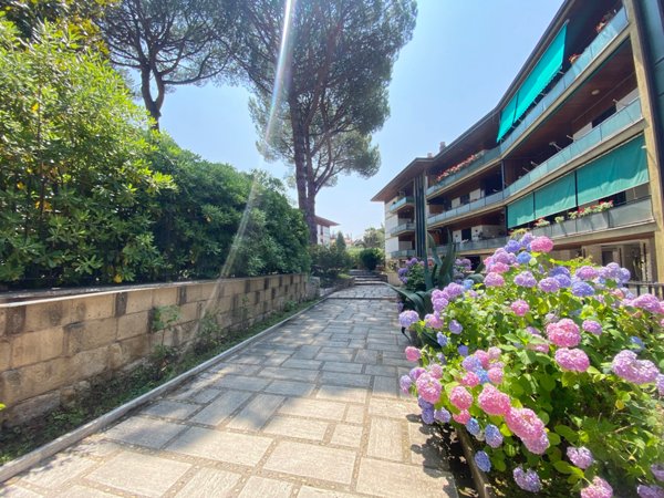 appartamento in vendita a Roma in zona Appio Claudio