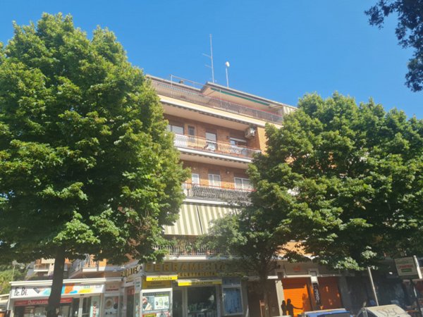 appartamento in vendita a Roma in zona Gianicolense