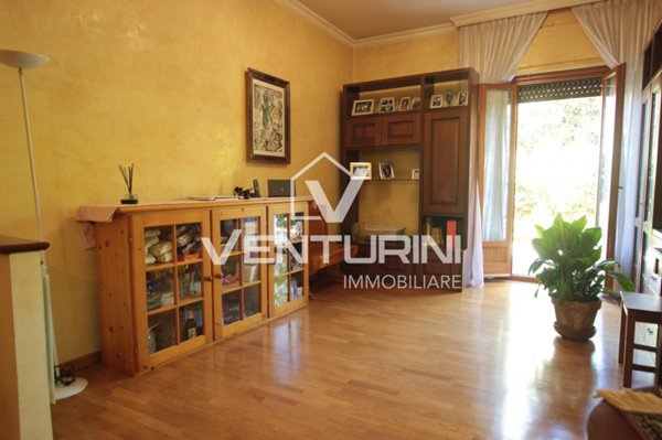 appartamento in vendita a Roma in zona Valle Muricana