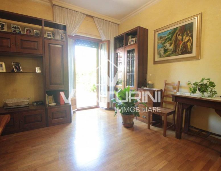 appartamento in vendita a Roma in zona Valle Muricana