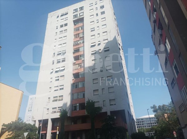 appartamento in vendita a Roma in zona Ostiense