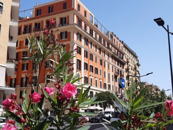 appartamento in vendita a Roma in zona Nomentano