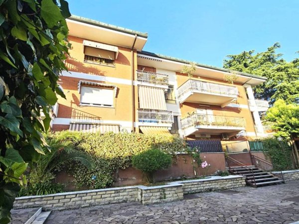 appartamento in vendita a Roma in zona Appio Claudio