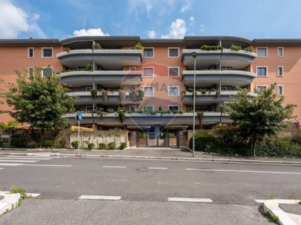appartamento in vendita a Roma in zona Sette Bagni